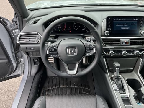 Used 2019 Honda Accord Sport image 12