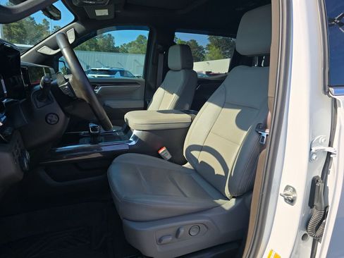 Certified 2025 Chevrolet Silverado 1500 LTZ w/ LTZ Premium Package AWD/4WD image 9