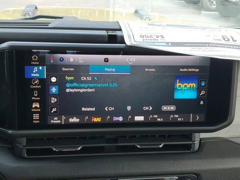 New 2025 Jeep Gladiator Sport image 26