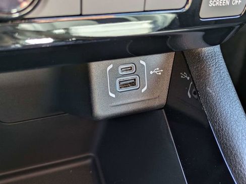 New 2026 Jeep Compass Latitude image 21