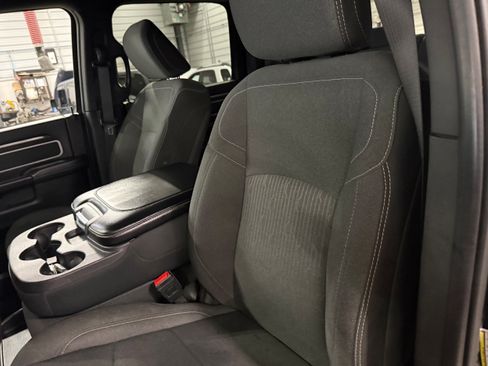 Certified 2024 RAM 2500 Big Horn w/ Night Edition AWD/4WD image 46