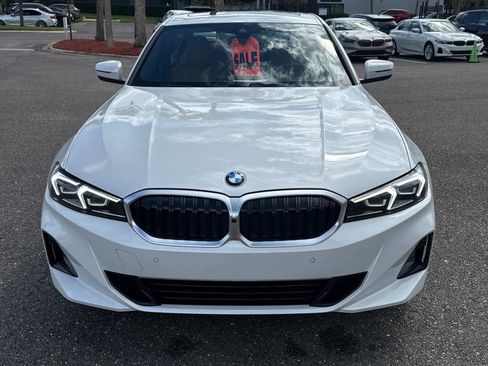 Certified 2025 BMW 330i Sedan w/ Convenience Package image 8
