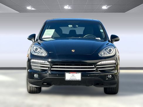 Used 2014 Porsche Cayenne Platinum Edition image 5