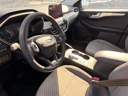 Used 2021 Ford Escape SE FWD image 8