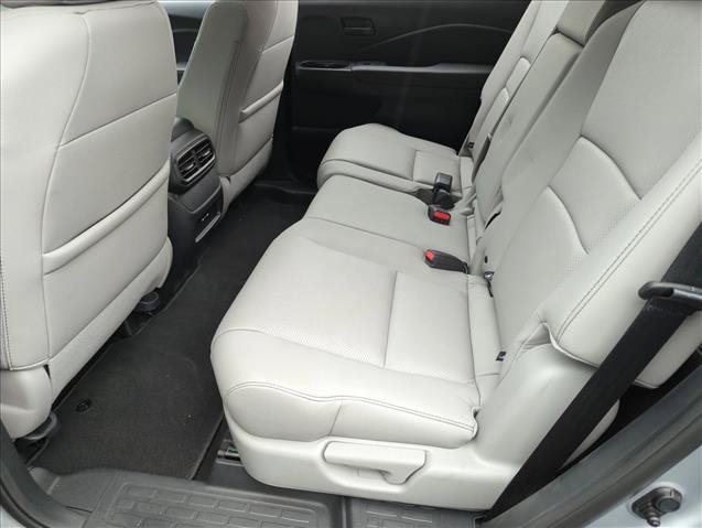 Certified 2025 Honda Passport EX-L image 20