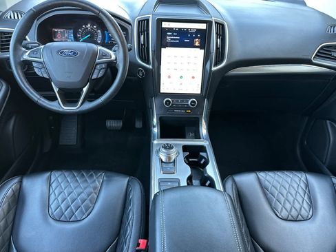 Certified 2024 Ford Edge Titanium AWD/4WD image 3