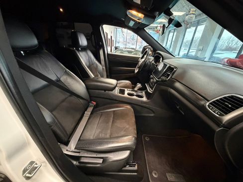 Used 2021 Jeep Grand Cherokee Laredo X image 42