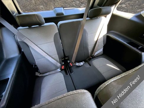 Used 2019 Chevrolet Traverse LS FWD image 23