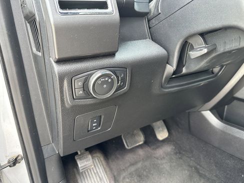Used 2016 Ford F150 XLT w/ Equipment Group 302A Luxury AWD/4WD image 18