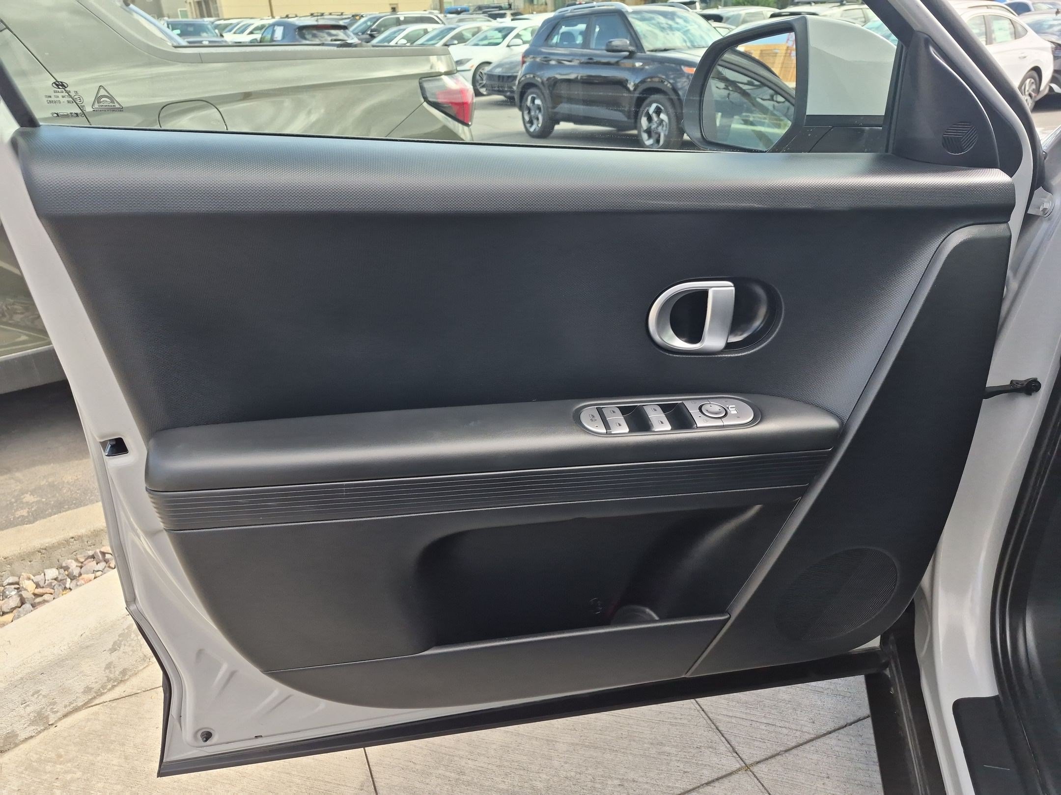 Certified 2022 Hyundai Ioniq 5 SE RWD image 14