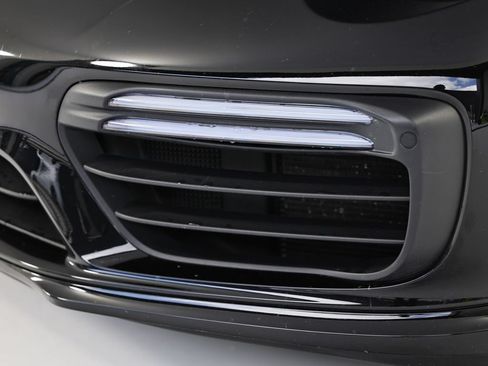 Certified 2019 Porsche 911 Turbo AWD/4WD image 12