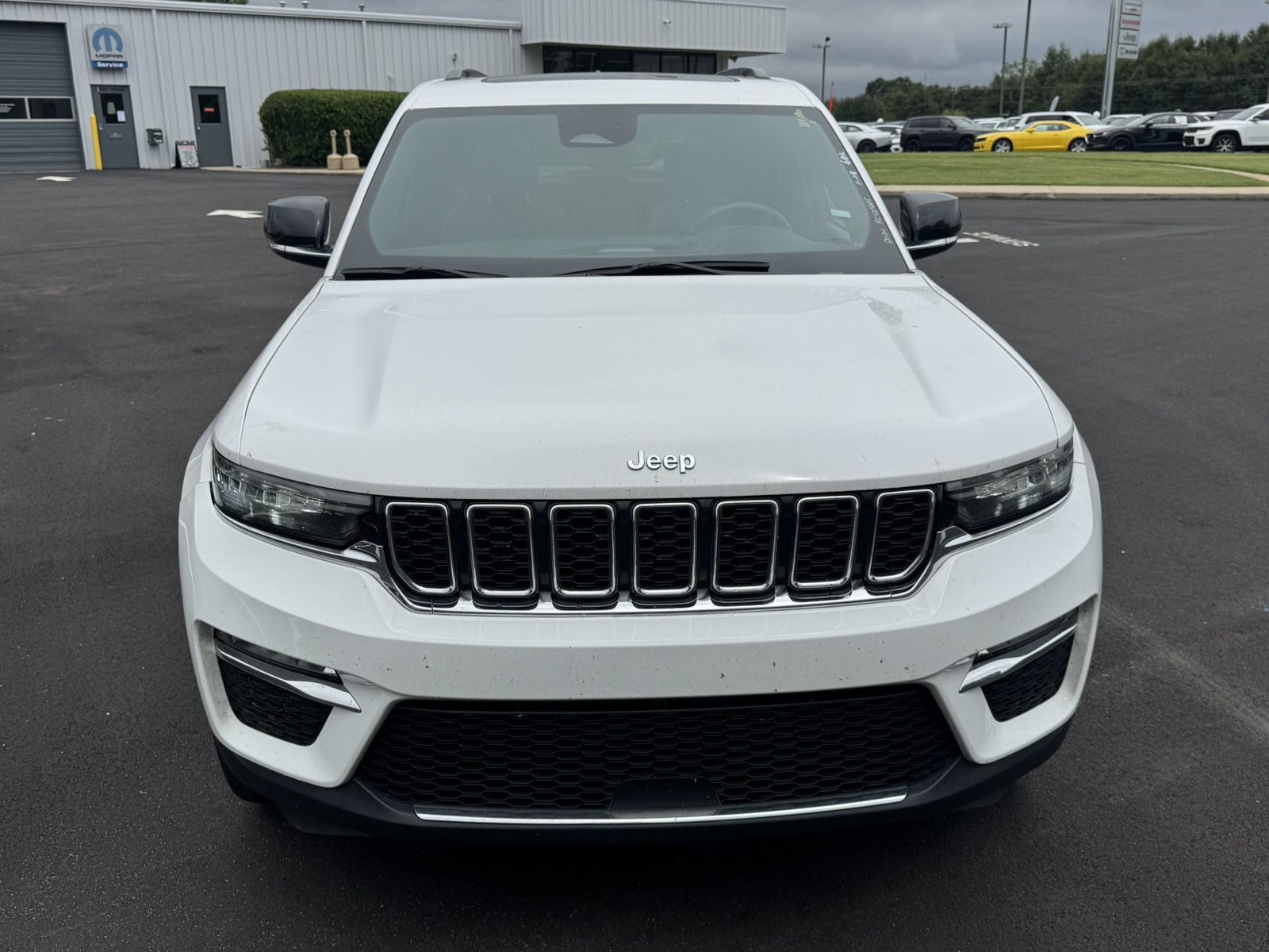 Used 2024 Jeep Grand Cherokee Limited 4xe AWD/4WD image 2