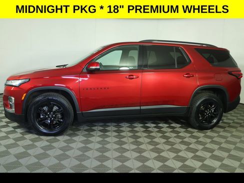 Used 2022 Chevrolet Traverse LT w/ Midnight/Sport Edition image 5