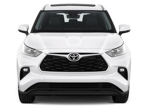 Used 2024 Toyota Highlander XLE FWD image 5