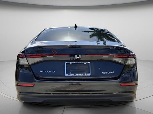 Used 2024 Honda Accord EX image 6