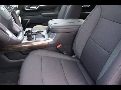 New 2026 Chevrolet Silverado 1500 LT w/ LPO, Liner Protection Package AWD/4WD image 3