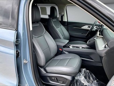 New 2026 Ford Explorer Active w/ Active Comfort Package AWD/4WD image 11