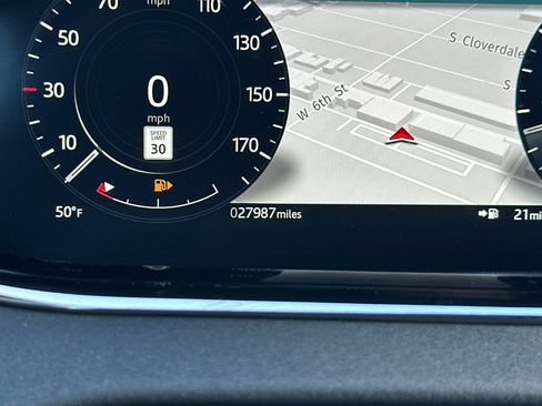 Certified 2022 Land Rover Range Rover Evoque R-Dynamic SE image 35