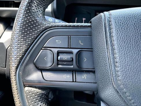 Used 2024 Toyota Tacoma SR AWD/4WD image 12