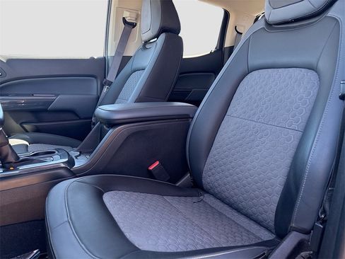 Used 2021 Chevrolet Colorado Z71 w/ Safety Package image 20