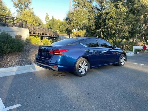 Used 2019 Nissan Altima 2.5 S image 3