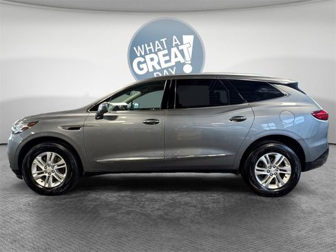 Used 2018 Buick Enclave Essence image 7
