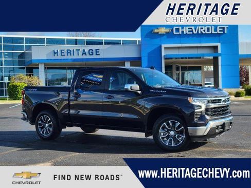Used 2022 Chevrolet Silverado 1500 LT w/ Protection Package AWD/4WD image 1