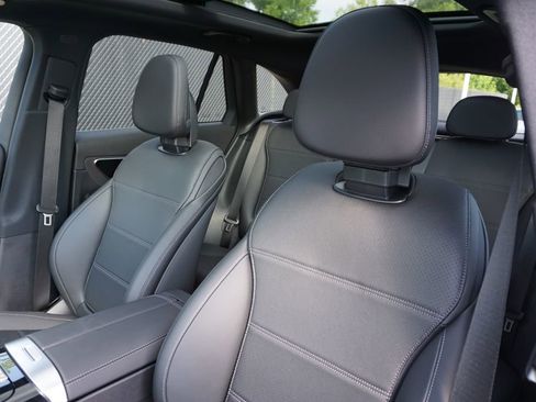 Certified 2025 Mercedes-Benz GLC 300 4MATIC image 41