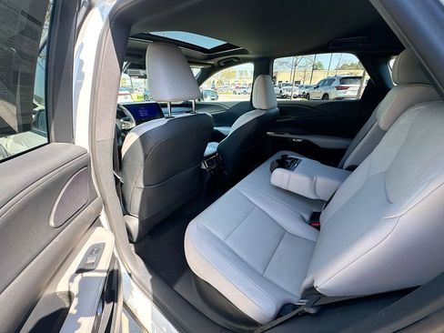 Used 2024 Lexus RX 350 Premium w/ Accessory Package (K3) image 33