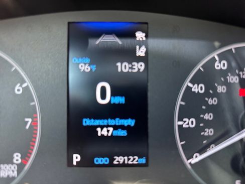 Used 2023 Toyota Corolla SE w/ SE Premium Package FWD image 11