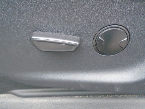 Used 2023 Ford F250 XLT w/ F-250 >10K GVWR Package image 18