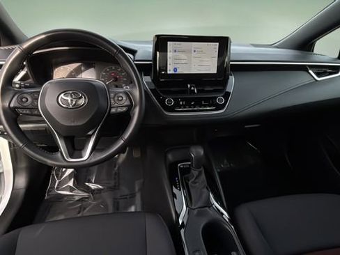 Used 2023 Toyota Corolla SE image 16