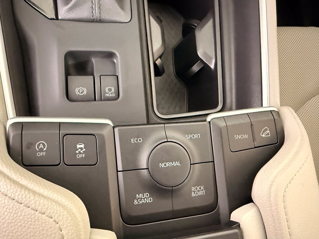 Certified 2026 Toyota Grand Highlander AWD image 28