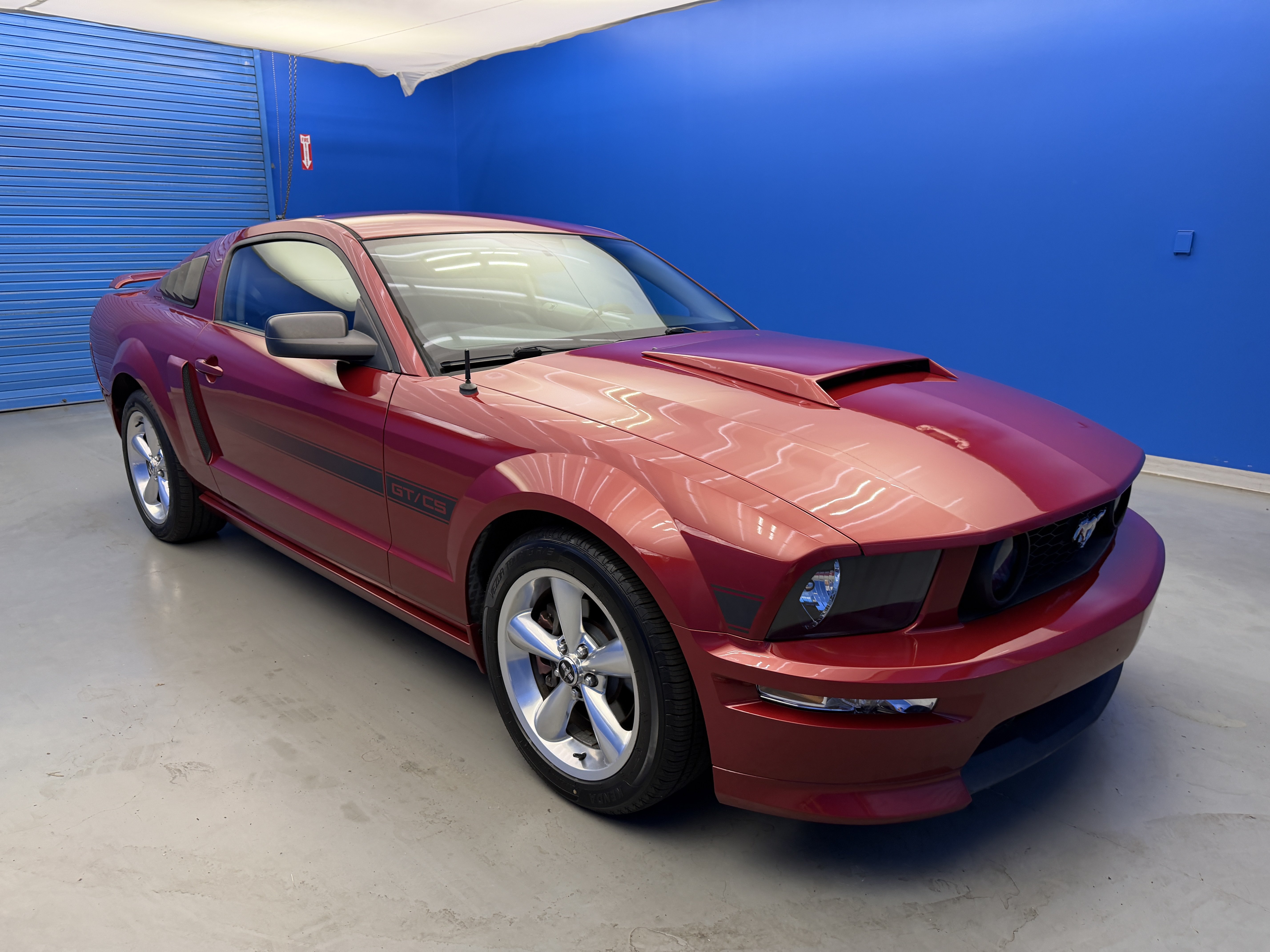 Used 2008 Ford Mustang GT RWD image 2