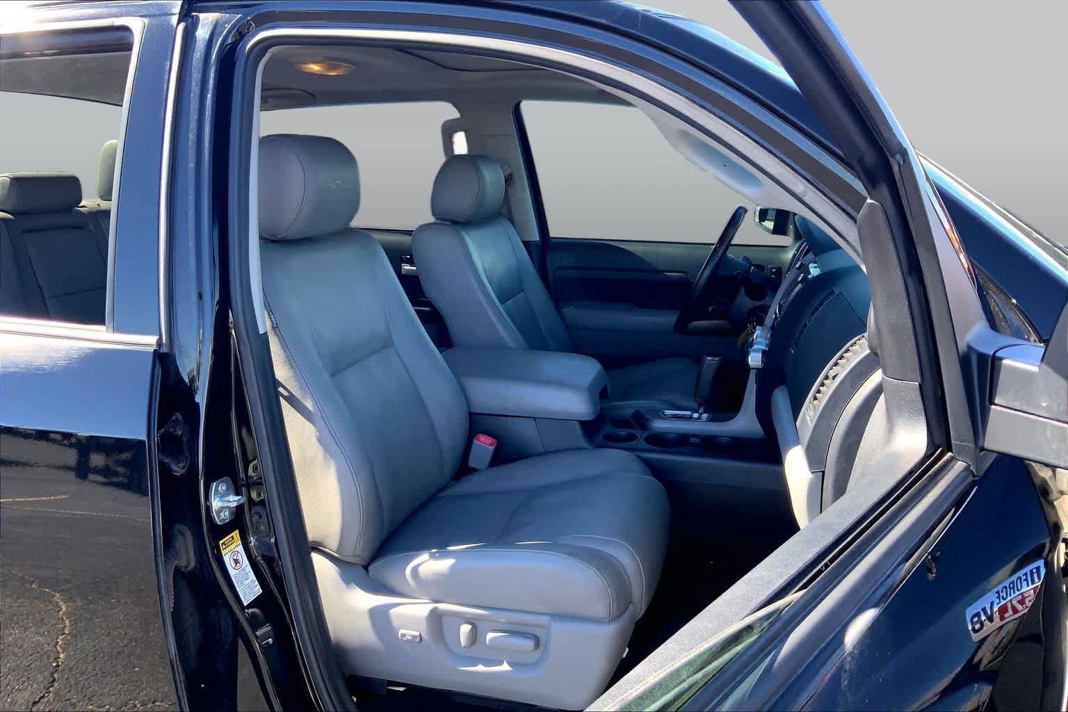 Used 2012 Toyota Tundra Limited w/ Platinum Pkg AWD/4WD image 8