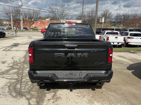 New 2026 RAM 1500 Express AWD/4WD image 7