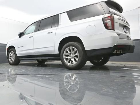 Used 2023 Chevrolet Suburban Premier RWD image 40
