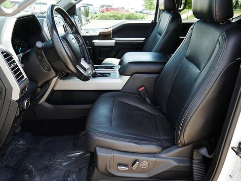 Used 2016 Ford F150 Lariat w/ Equipment Group 502A Luxury AWD/4WD image 10