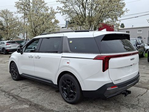 New 2025 Kia Carnival SX Prestige image 6