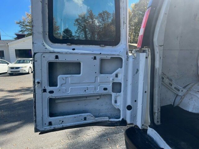 Used 2017 Chevrolet Express 2500 RWD image 11