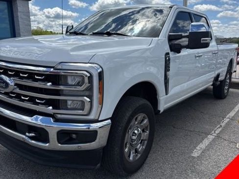 Used 2023 Ford F250 Lariat w/ Lariat Ultimate Package AWD/4WD image 1