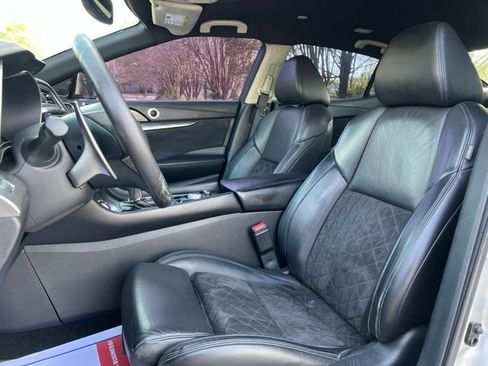Used 2016 Nissan Maxima SR w/ Interior Lighting Package FWD image 12
