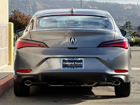 New 2025 Acura Integra image 5