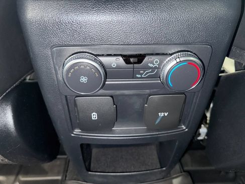Certified 2021 Ford Explorer XLT w/ Equipment Group 202A AWD/4WD image 37