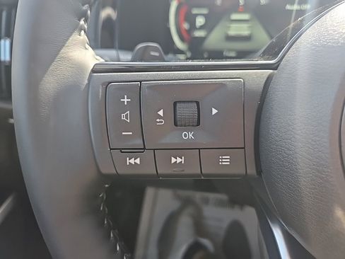 New 2025 Nissan Pathfinder Platinum w/ Lighting Package (N92) image 16