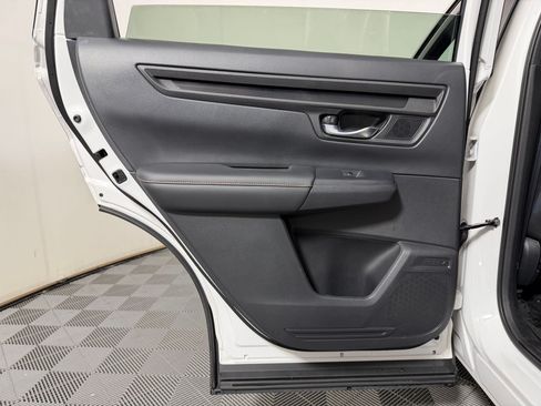 Used 2025 Honda CR-V Sport-L image 25
