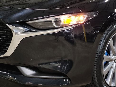 Used 2021 MAZDA MAZDA3 s image 14