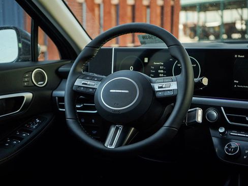 New 2026 Hyundai Sonata Limited image 14