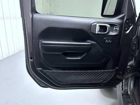 Used 2020 Jeep Wrangler Sport AWD/4WD image 9
