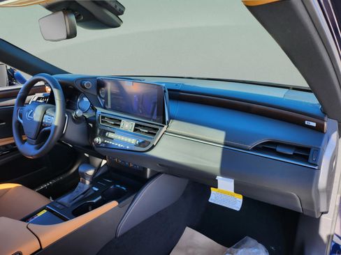 New 2025 Lexus ES 350 w/ Premium Package image 23